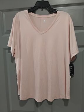 Ideology Women's Short Sleeve V-Neck Tee in Light Pink 3x